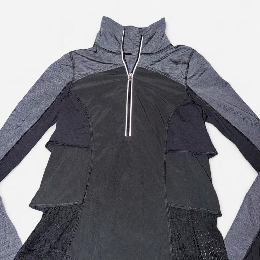 Lululemon Women's Black and Grey Sweatshirt